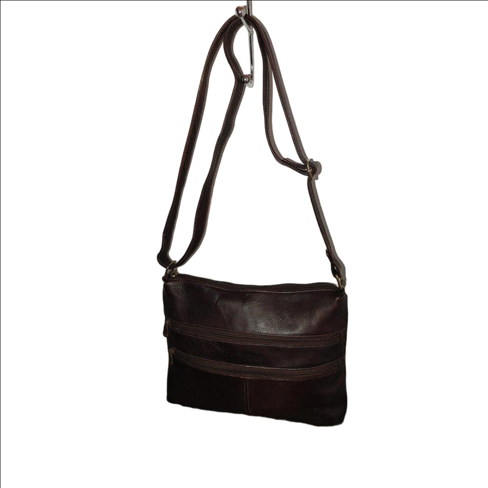 Stylish Brown Leather Crossbody Bag by Le Donne